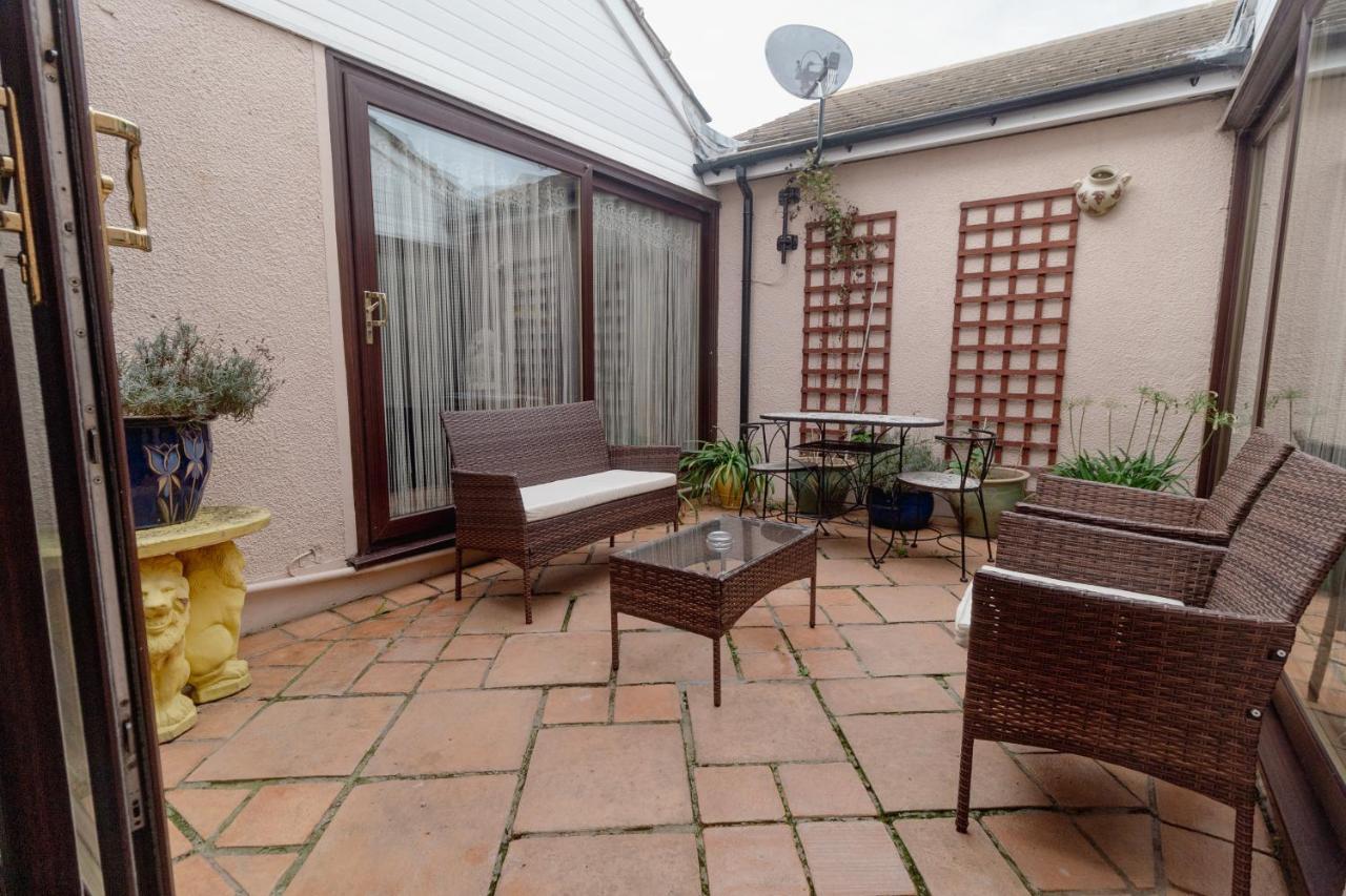 Palm Bay'S Luxury Bungalow - Self Check In & Parking Margate Exterior photo